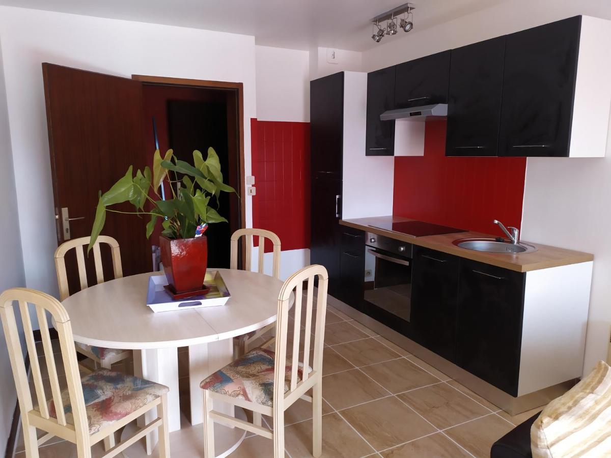 50M2 2 A 4 Pers Tout Confort Balcons Jardin Terrasse Les Albres Exterior photo